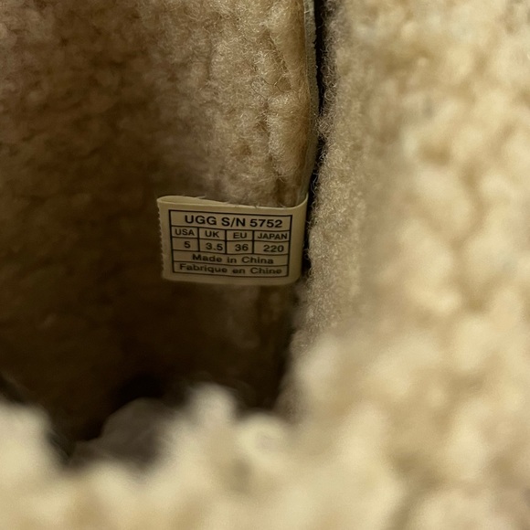 UGG Shoreline 5752 Women Size 5 Brown Leather Sheepskin Winter Boots - Picture 8 of 12